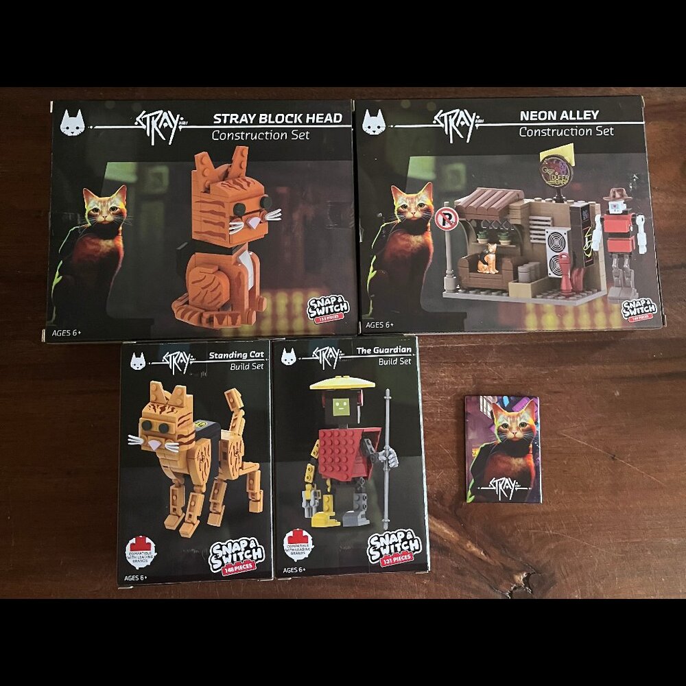 Stray Snap & Switch Five Below Construction Lego full set with magnet